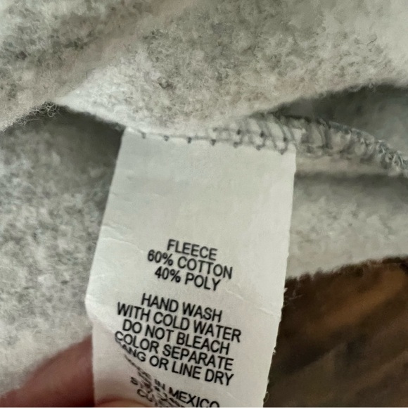 Women's Free Bird Graphic Gray Sweatshirt, cropped, size medium - Picture 3 of 3